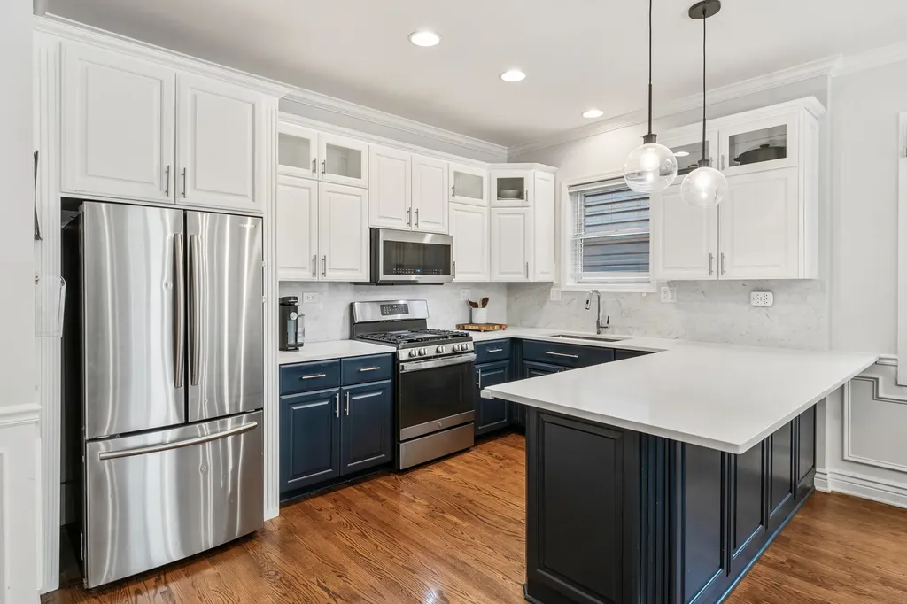 2114 West Erie Street Chicago IL 60612