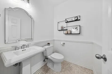 2114 West Erie Street Chicago IL 60612