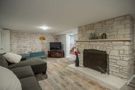 1507 South Garden Street Palatine IL 60067