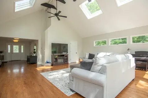 1507 South Garden Street Palatine IL 60067