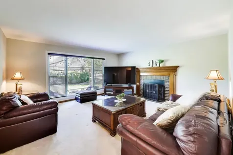 438 West Trail Court Grayslake IL 60030