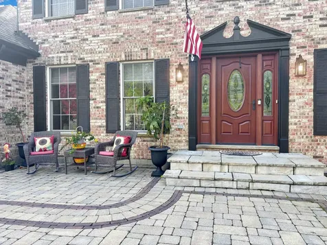 438 West Trail Court Grayslake IL 60030