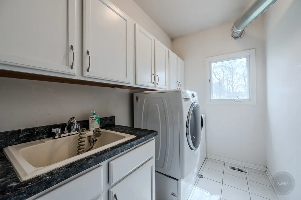 2805 Clara Avenue Aurora IL 60502