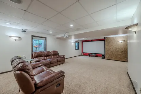 2805 Clara Avenue Aurora IL 60502