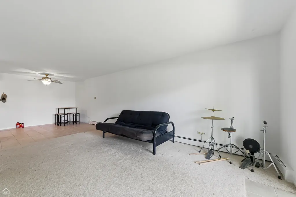1198 Royal Glen Drive Glen Ellyn IL 60137
