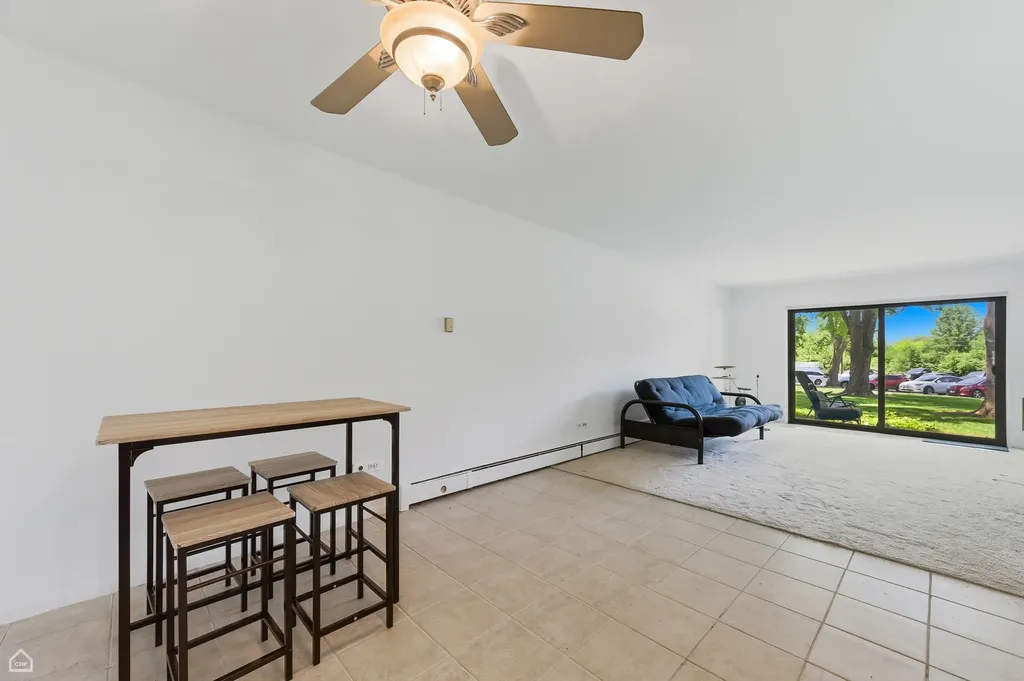 1198 Royal Glen Drive Glen Ellyn IL 60137