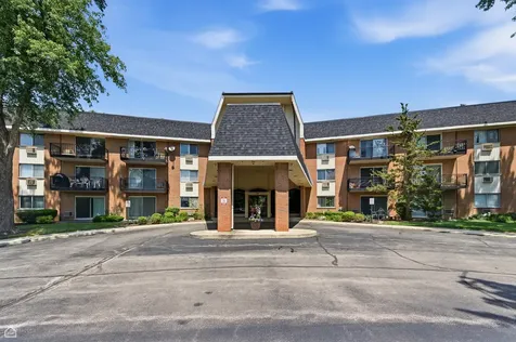 1198 Royal Glen Drive Glen Ellyn IL 60137