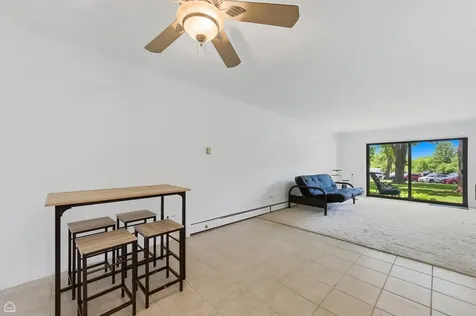 1198 Royal Glen Drive Glen Ellyn IL 60137