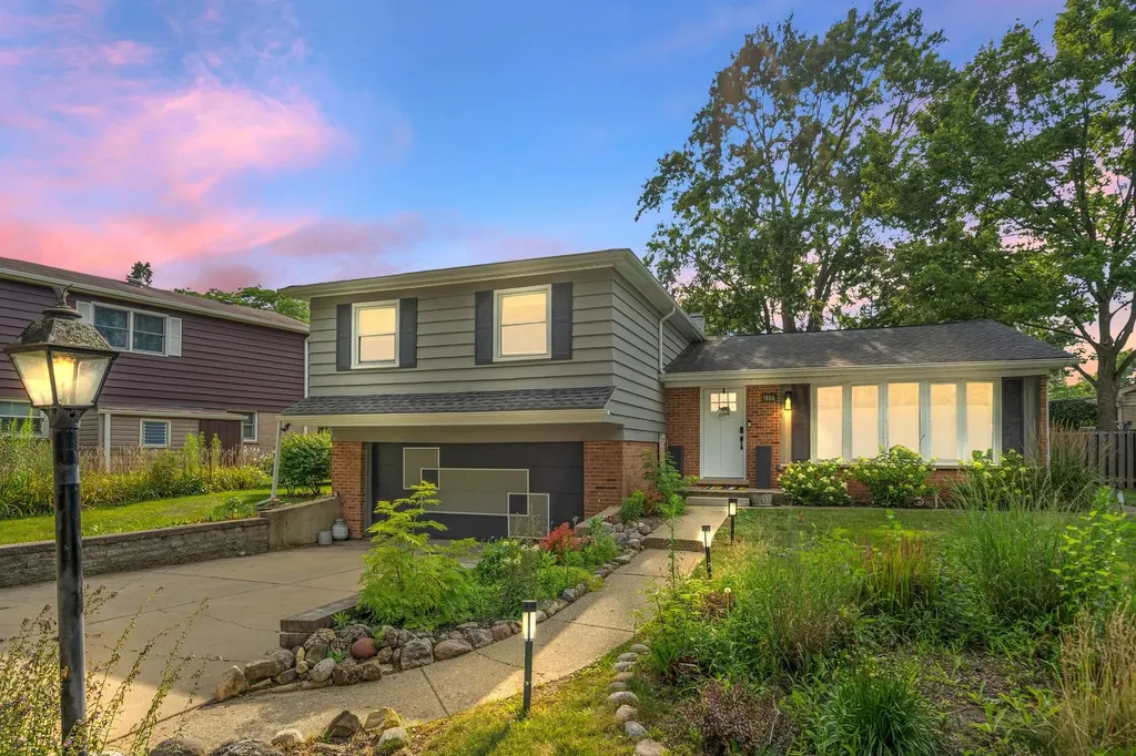 1806 North Park Drive Mount Prospect IL 60056