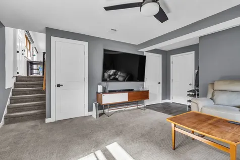 1806 North Park Drive Mount Prospect IL 60056