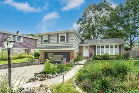 1806 North Park Drive Mount Prospect IL 60056