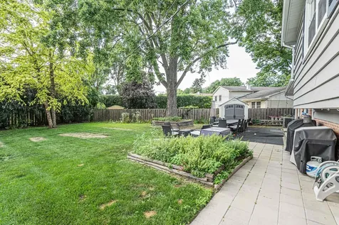 1806 North Park Drive Mount Prospect IL 60056
