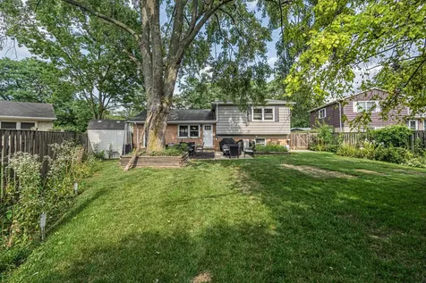 1806 North Park Drive Mount Prospect IL 60056
