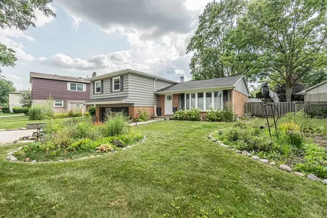 1806 North Park Drive Mount Prospect IL 60056