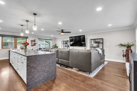 1806 North Park Drive Mount Prospect IL 60056