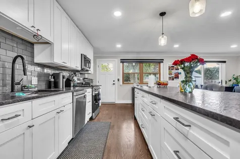 1806 North Park Drive Mount Prospect IL 60056