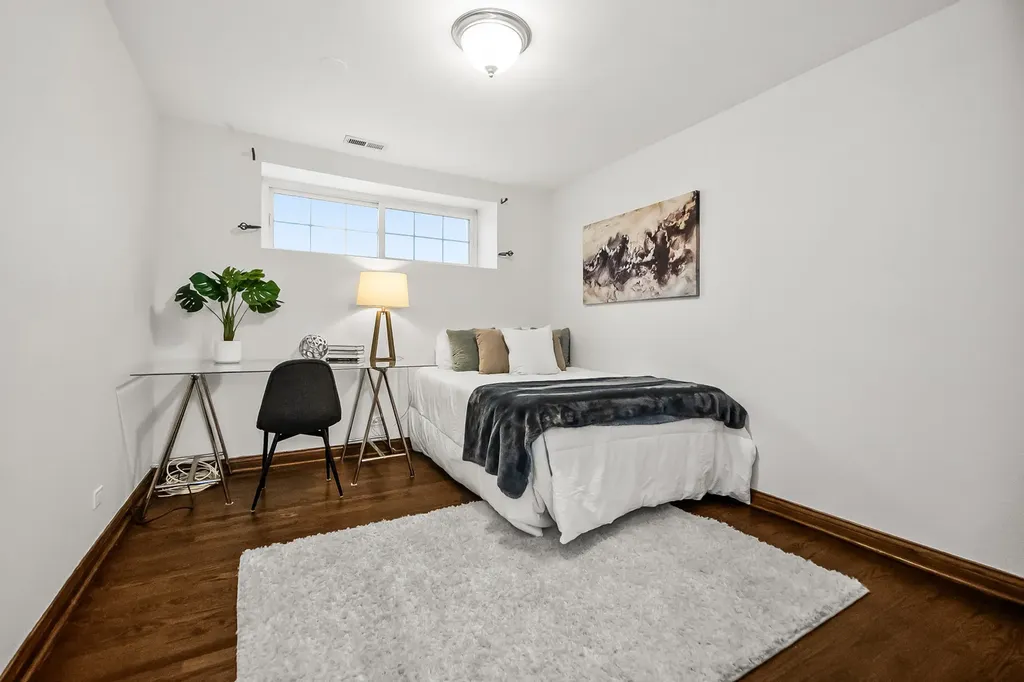 1803 West Thomas Street Chicago IL 60622