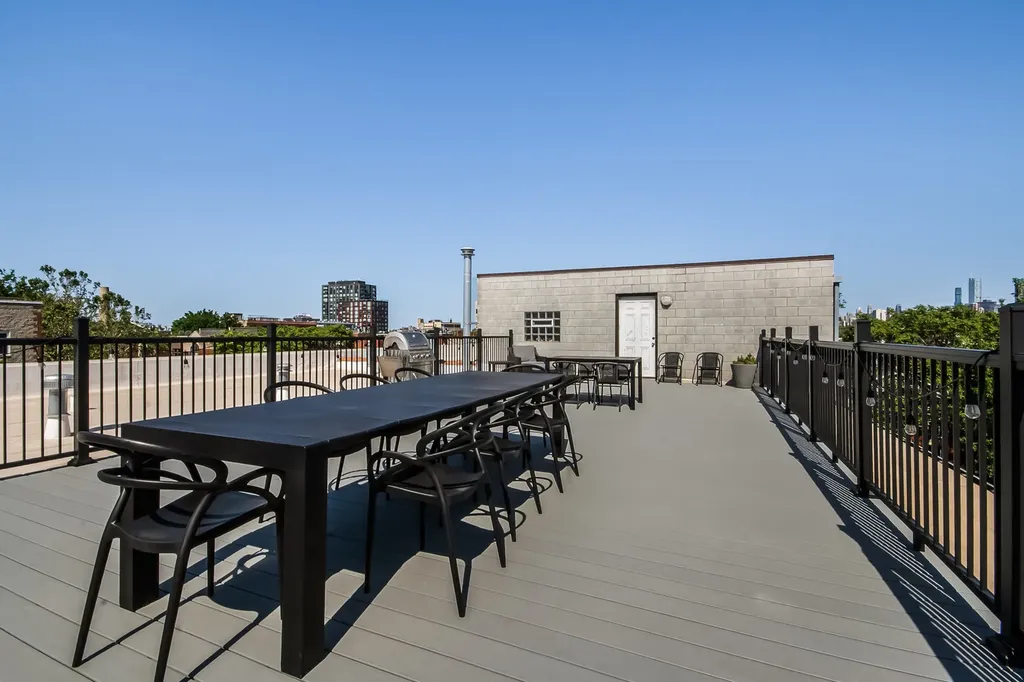 1803 West Thomas Street Chicago IL 60622