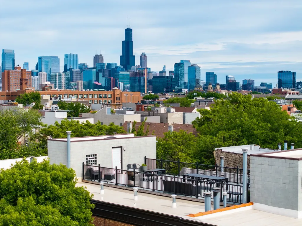 1803 West Thomas Street Chicago IL 60622