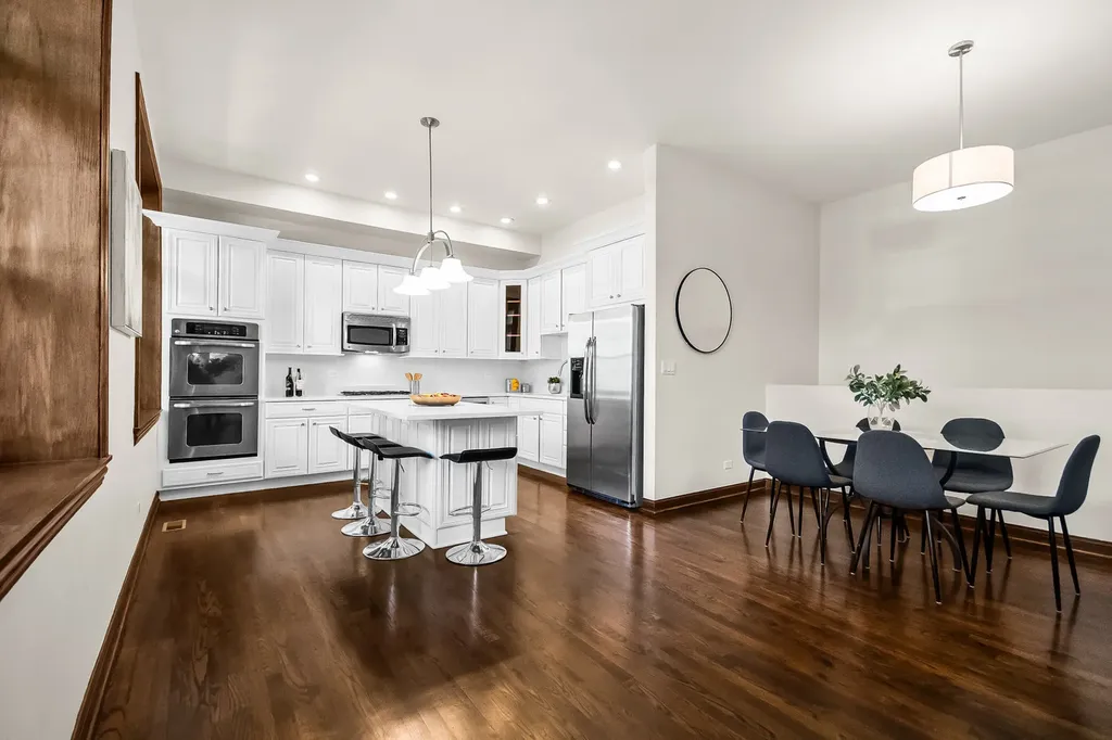 1803 West Thomas Street Chicago IL 60622