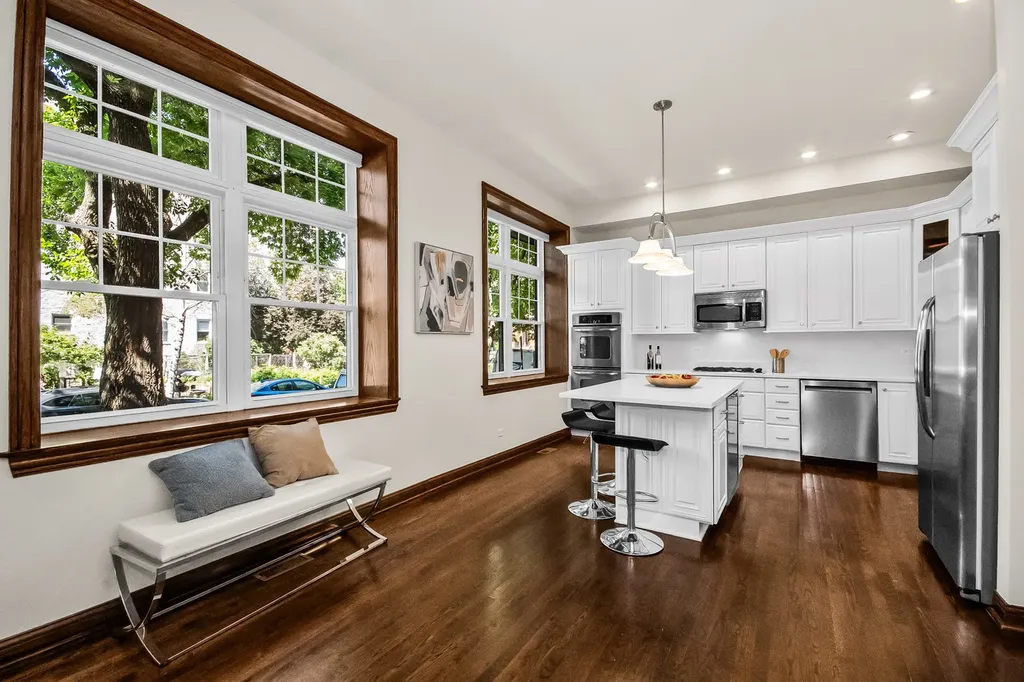 1803 West Thomas Street Chicago IL 60622