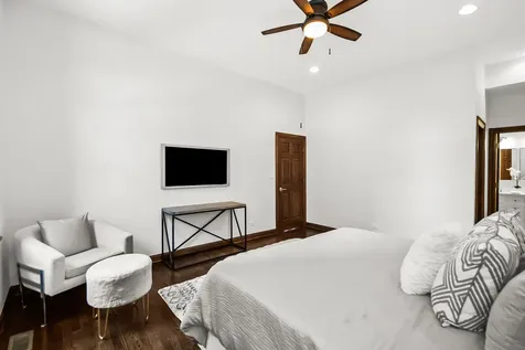 1803 West Thomas Street Chicago IL 60622