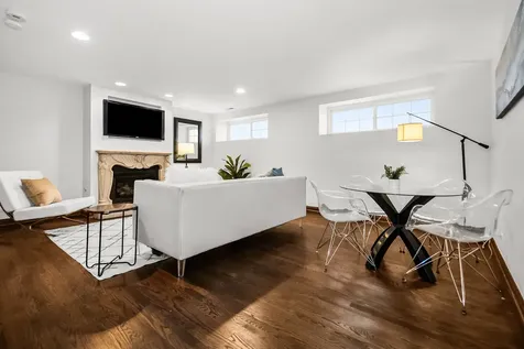 1803 West Thomas Street Chicago IL 60622