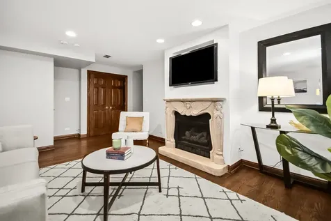 1803 West Thomas Street Chicago IL 60622
