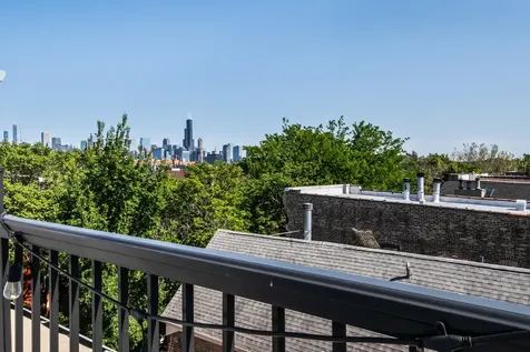 1803 West Thomas Street Chicago IL 60622