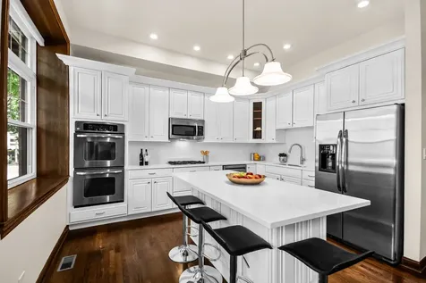 1803 West Thomas Street Chicago IL 60622