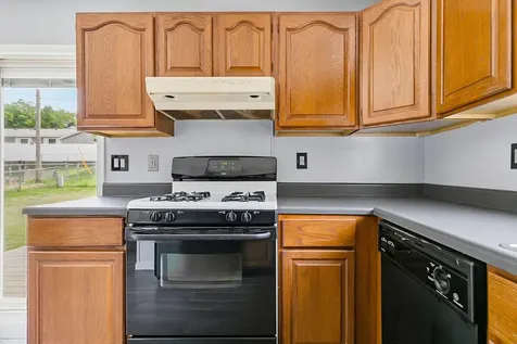8217 8TH Street W Rock Island IL 61201
