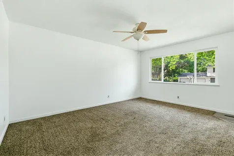 8217 8TH Street W Rock Island IL 61201