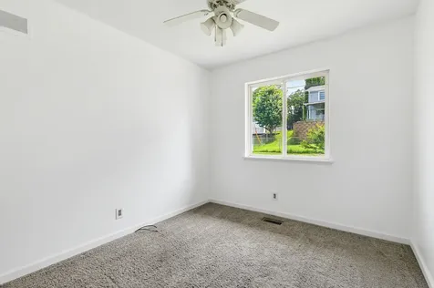 8217 8TH Street W Rock Island IL 61201