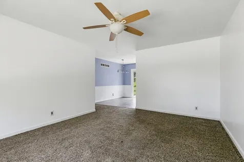8217 8TH Street W Rock Island IL 61201