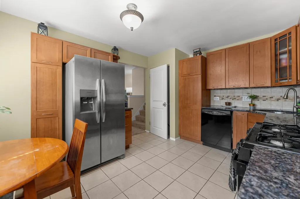 492 West Avery Street Elmhurst IL 60126