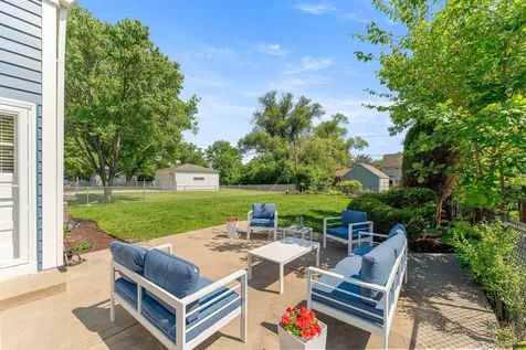 492 West Avery Street Elmhurst IL 60126
