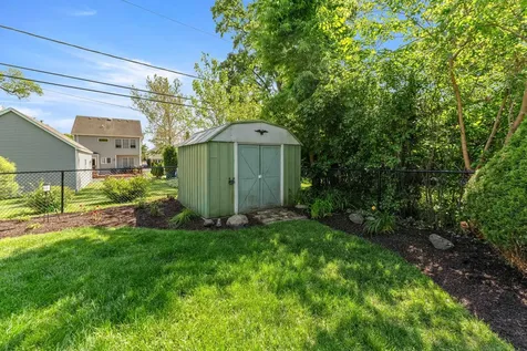492 West Avery Street Elmhurst IL 60126