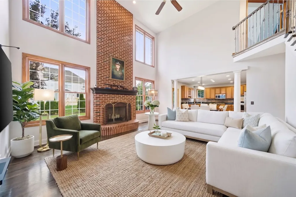3423 Goldfinch Drive Naperville IL 60564