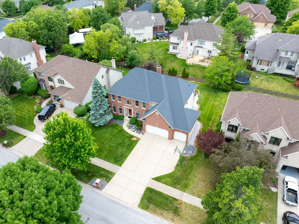 3423 Goldfinch Drive Naperville IL 60564