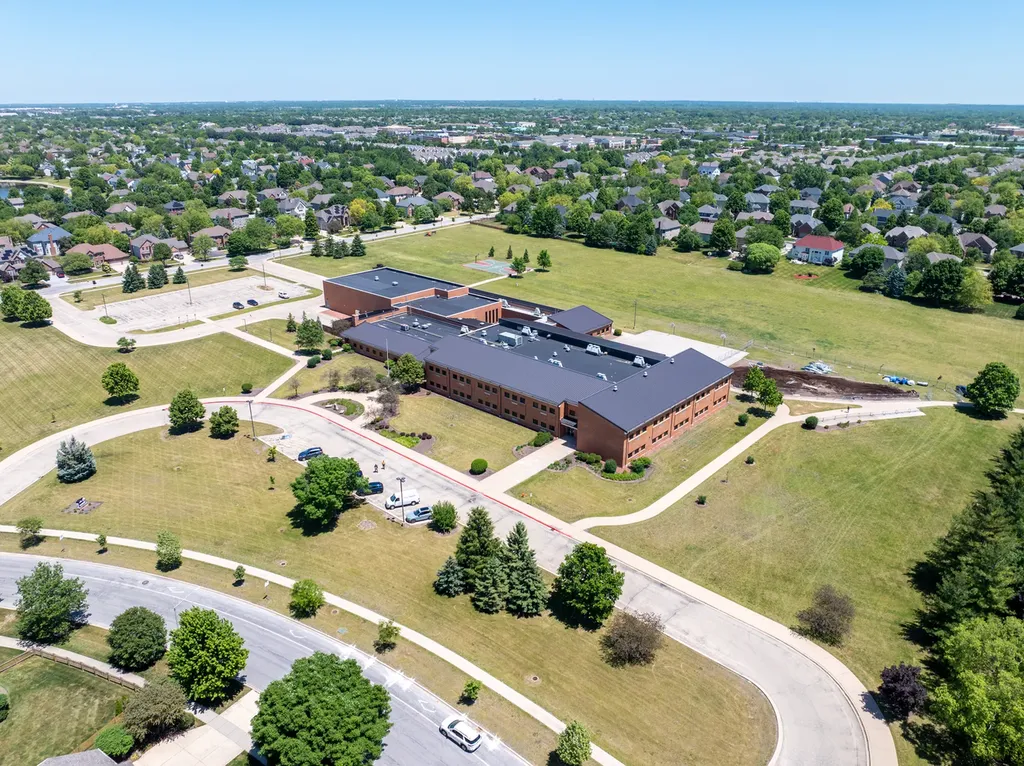 3423 Goldfinch Drive Naperville IL 60564
