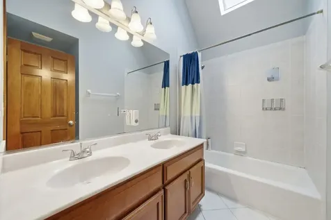 3423 Goldfinch Drive Naperville IL 60564