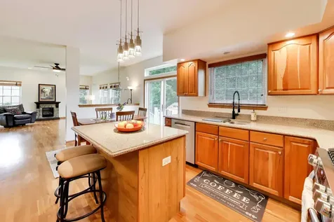 435 Oak Grove Circle Wauconda IL 60084