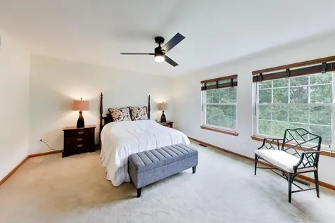 435 Oak Grove Circle Wauconda IL 60084