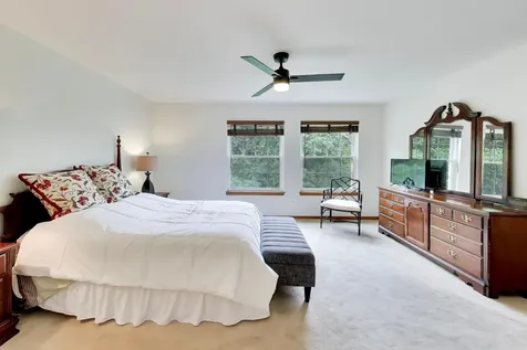 435 Oak Grove Circle Wauconda IL 60084