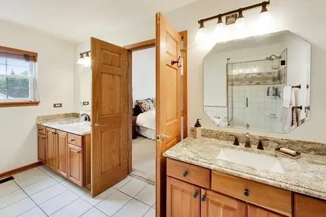 435 Oak Grove Circle Wauconda IL 60084