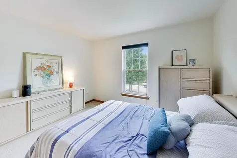 435 Oak Grove Circle Wauconda IL 60084