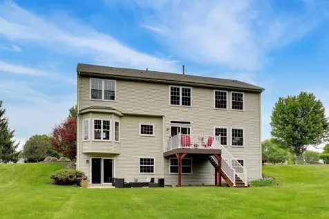 435 Oak Grove Circle Wauconda IL 60084