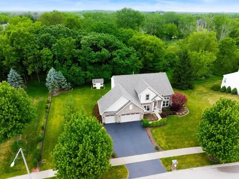 435 Oak Grove Circle Wauconda IL 60084