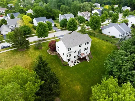 435 Oak Grove Circle Wauconda IL 60084