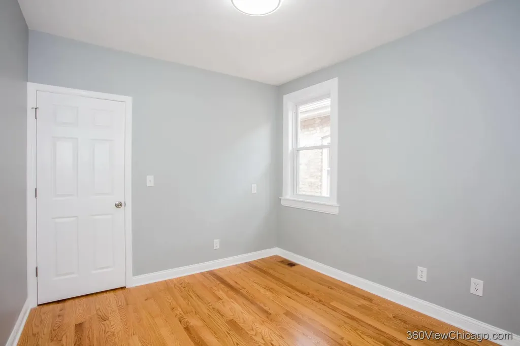 4540 North Menard Avenue Chicago IL 60630